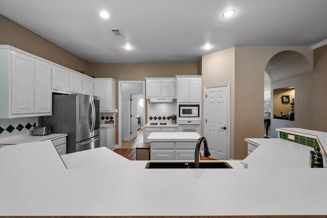 Building Photo - Gorgeous Cul-d-Sac home in Coveted Mansfie...