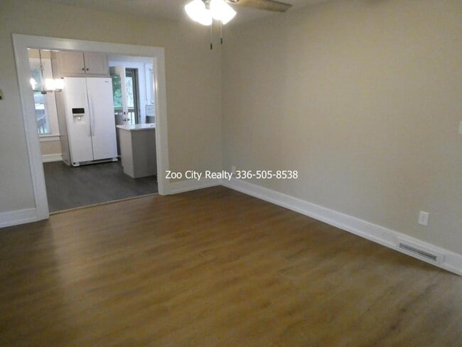 Building Photo - 589 McDermott St