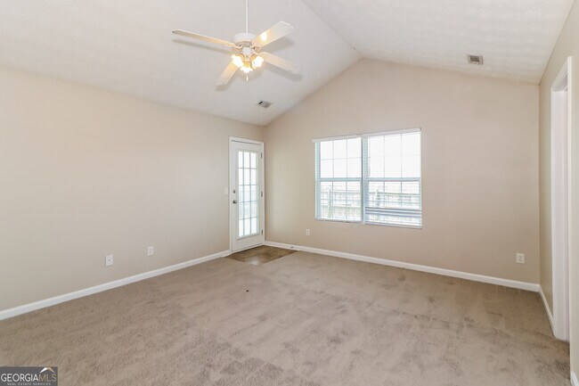 Building Photo - 485 Cathedral Dr