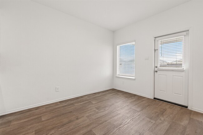 Building Photo - 7427 Audubon Russet Dr