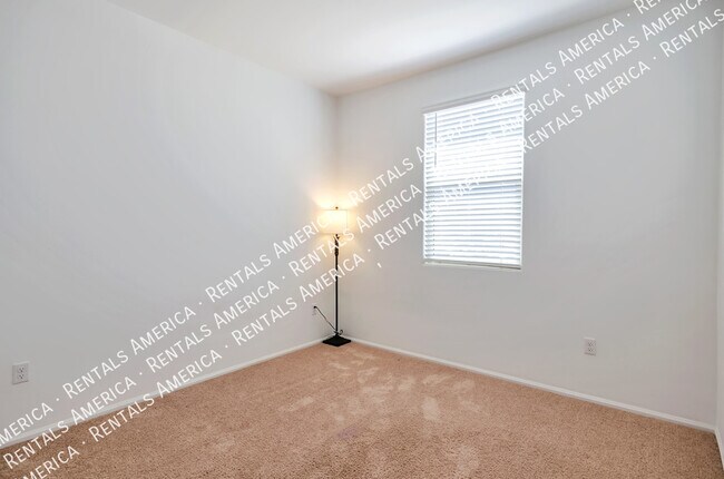 Building Photo - 6325 S Crescent Peak Dr
