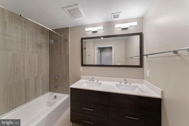 Building Photo - 1701 16th St N