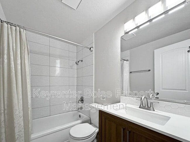 Building Photo - 4727 Arrowhead Way