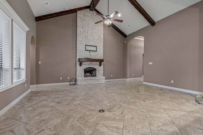 Building Photo - Castlegate 2 - Elegant 3 Bedroom 2 Bath av...