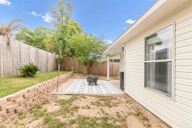 Building Photo - 1512 Galvin Ave