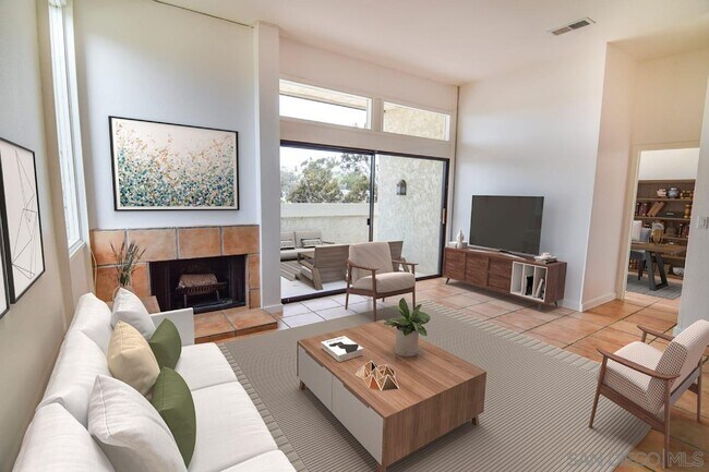 Building Photo - 2501 Navarra Dr
