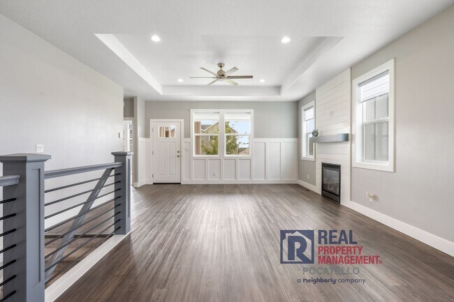 Building Photo - MOVE IN SPECIAL - Beautiful Brand New 6 be...