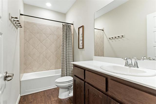 Building Photo - 2157 Miramar Dr