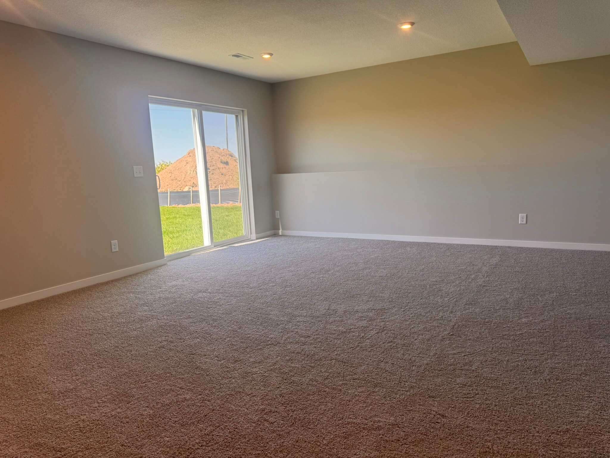 Building Photo - 907 Misty Meadow Blvd