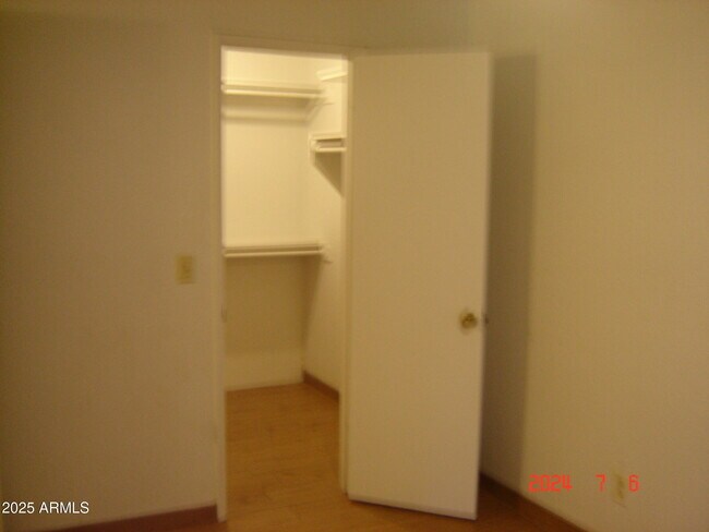 Building Photo - 455 N Tegner St
