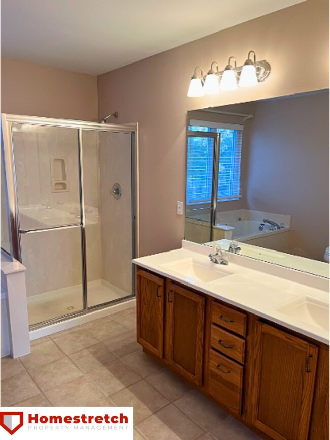 Building Photo - Beautiful 4 Bed 3 Bath Home For Immediate ...