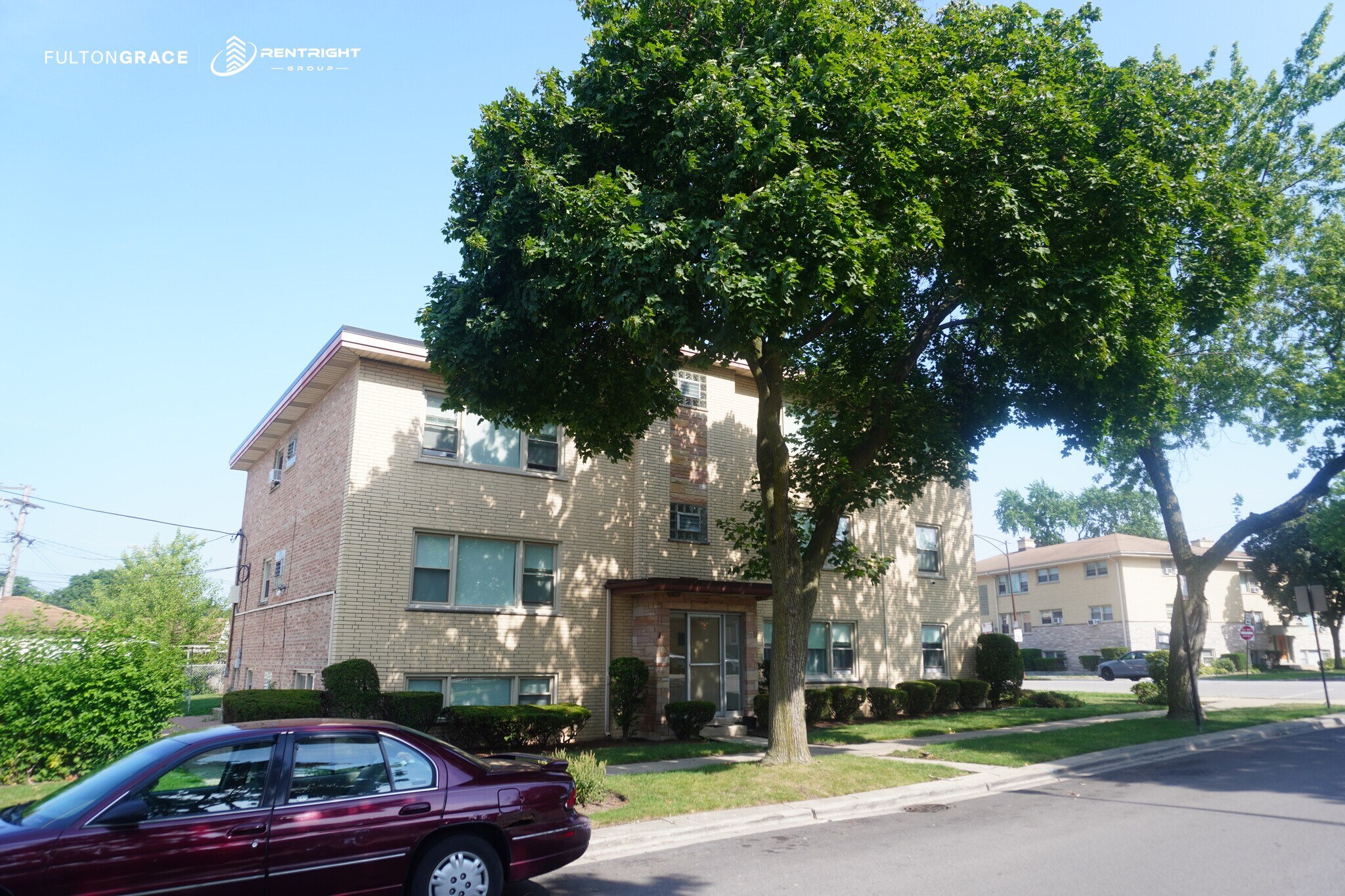 Building Photo - 5443 N Sayre Ave