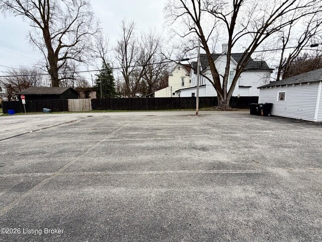 Building Photo - 508 Vincennes St