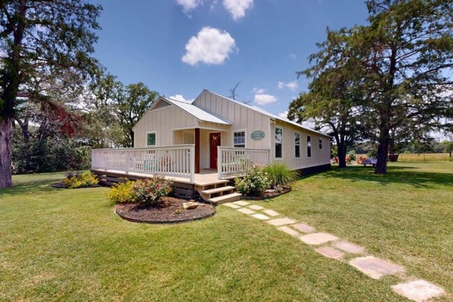 Building Photo - 5291 Dymple Ln