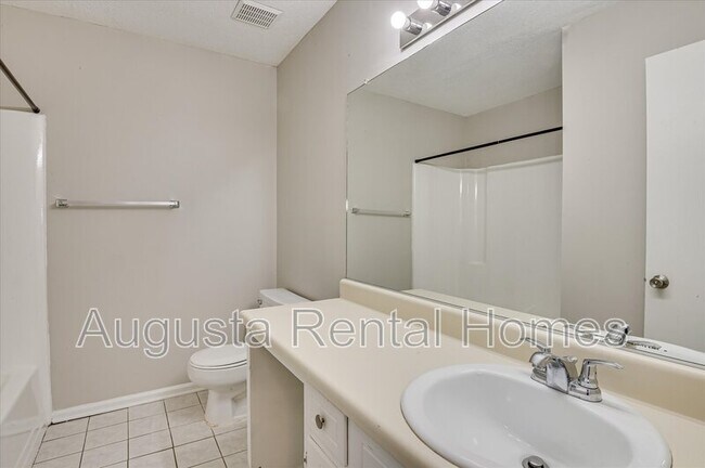 Building Photo - 164 Chalet North CT