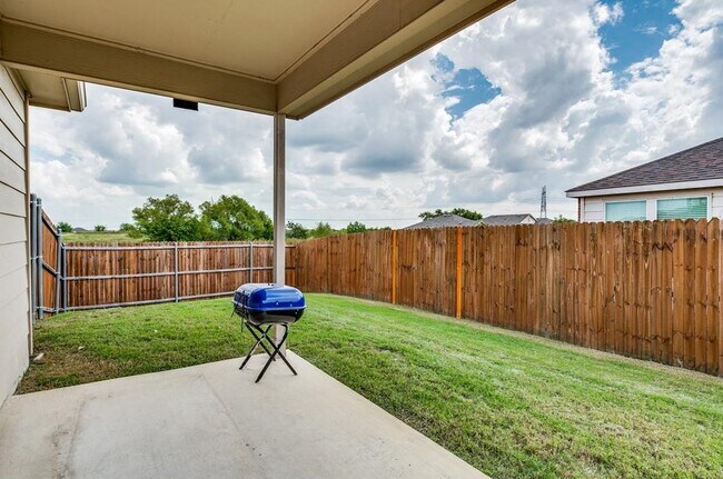 Building Photo - 369 Magma Dr