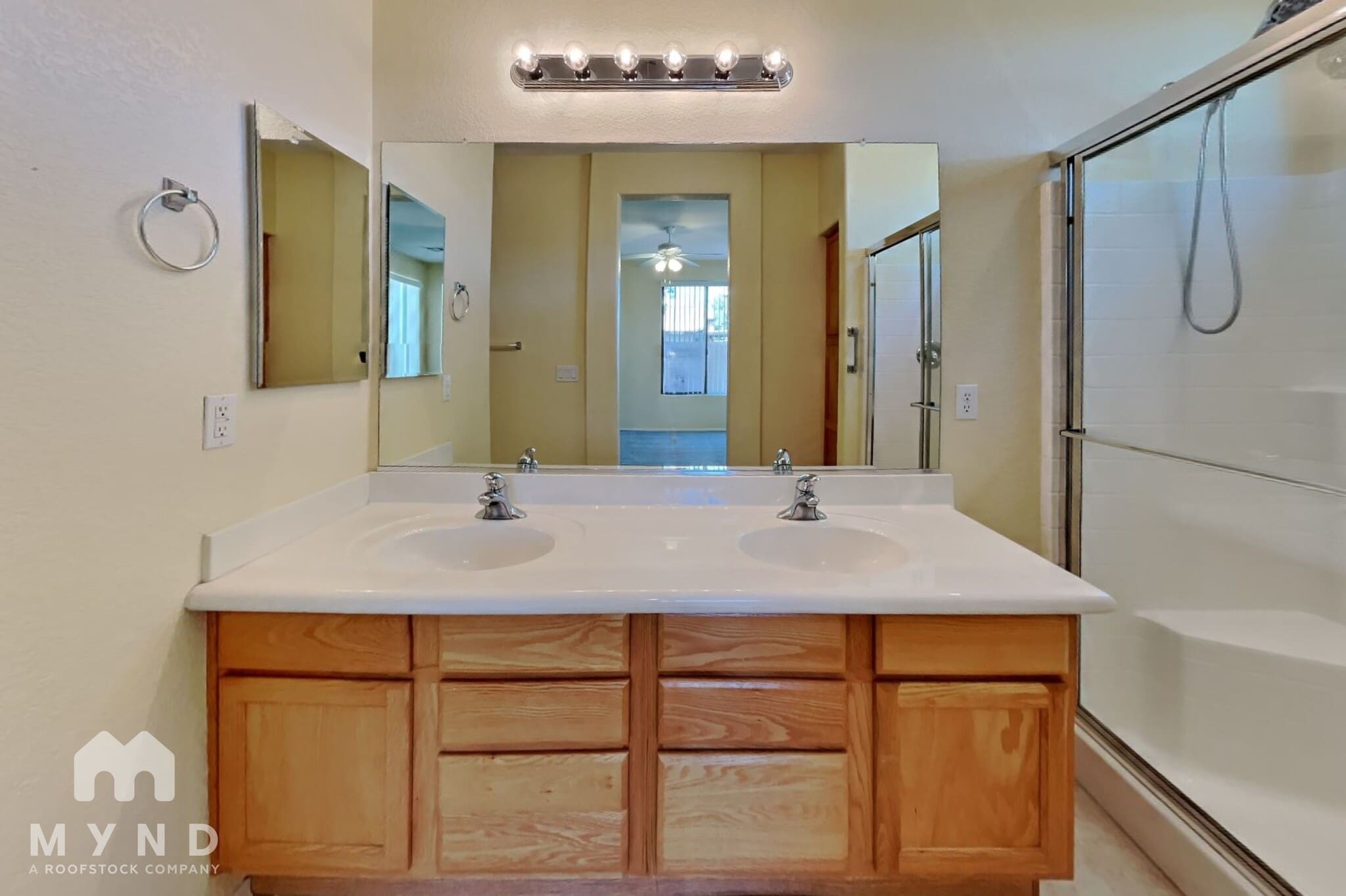 Building Photo - 5220 S Citrus Ln