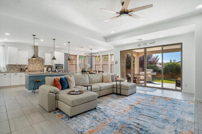 Building Photo - Recent Construction Fully Furnished 4 Bedroom Home Available Near Golf Course Rd & Southern Blvd!