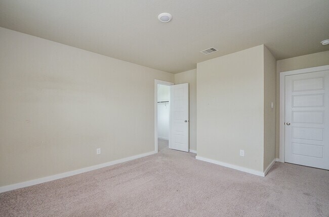 Building Photo - 2511 Shining Spur Ct