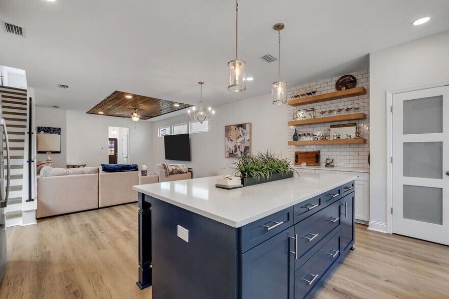 Building Photo - 458 Grand Oaks Rd