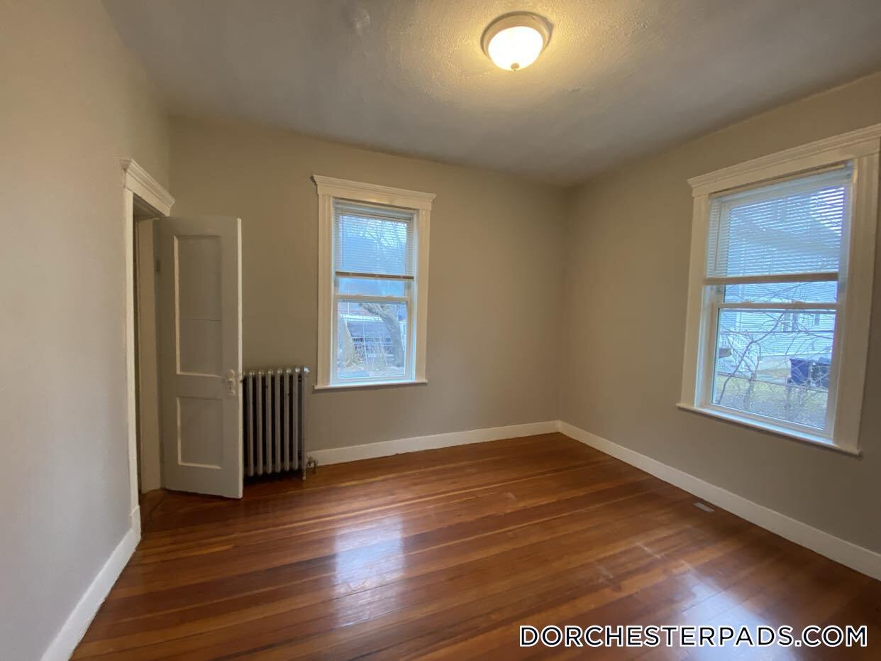 Building Photo - 39 Harwood St