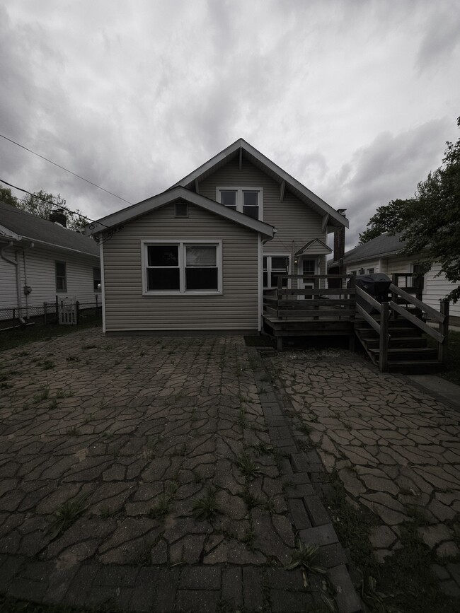 Building Photo - 721 Wallace Ave