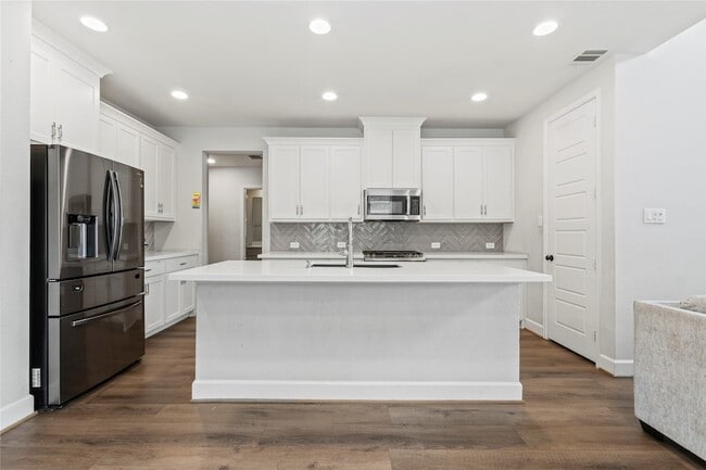 Building Photo - 1219 Rushcroft Wy