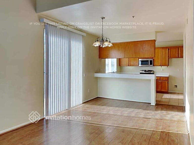 Building Photo - 154 W Shoshone St
