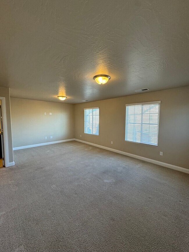 Building Photo - Beautiful 3 Bedroom Home - Casitas at Sienna Hills