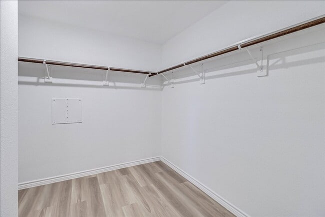 Building Photo - 1634 Comfy Wy