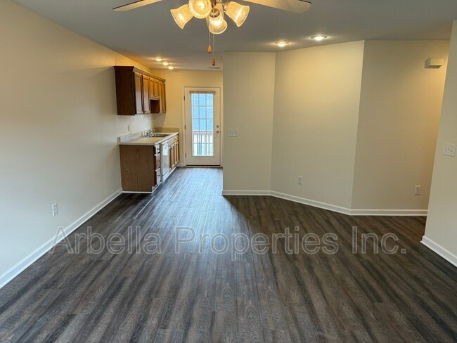 Building Photo - 1309 Kensington Place