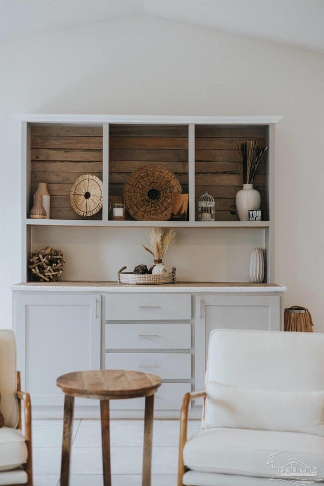 Building Photo - 8625 El Paseo St