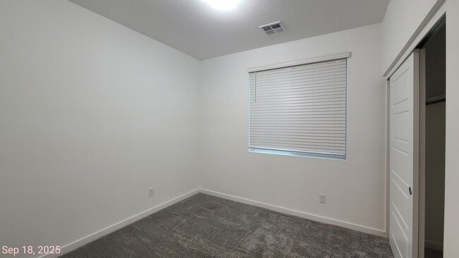 Building Photo - 3 Bedroom 3 Bath Townhouse