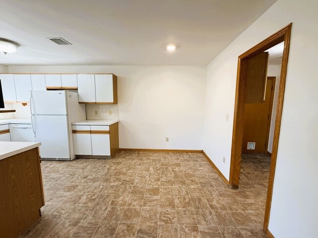 Building Photo - 6126 E Gilbert St