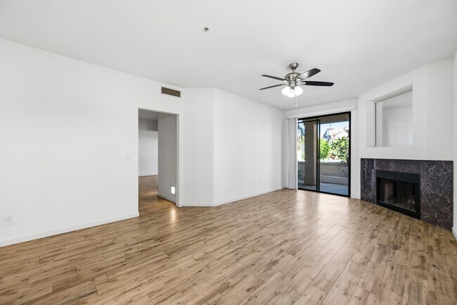 Building Photo - 11515 N 91st St