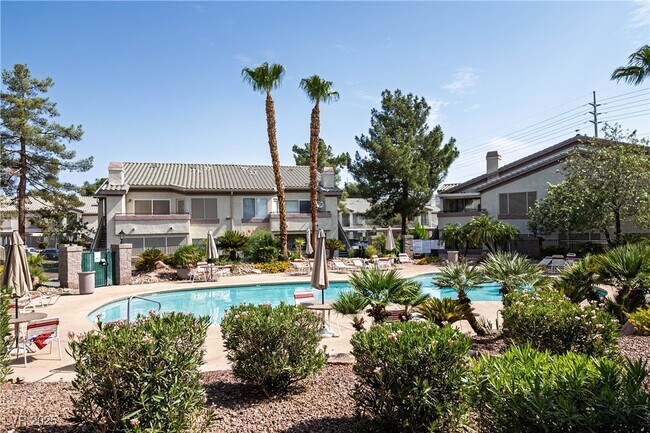 Building Photo - 5710 E Tropicana Ave