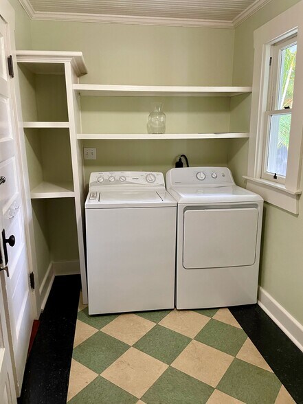 Laundry Room - 2114 W Marjory Ave
