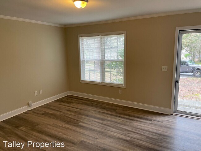 Building Photo - 3 br, 1 bath House - 403 Stirrup Court