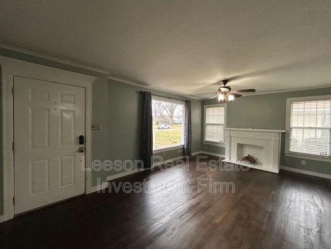 Building Photo - 3715 Greenway Pl