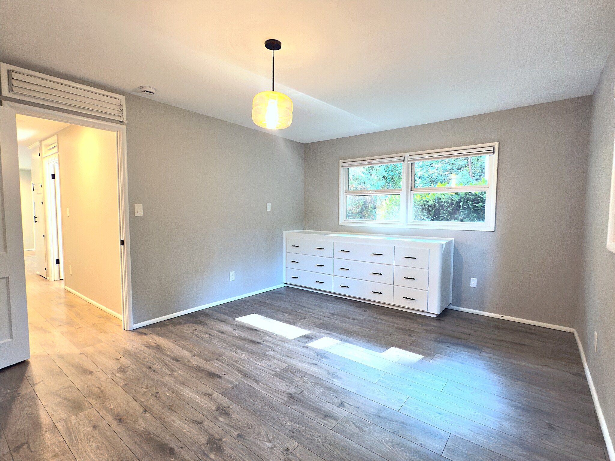 Building Photo - 1111 NE 112th Ave