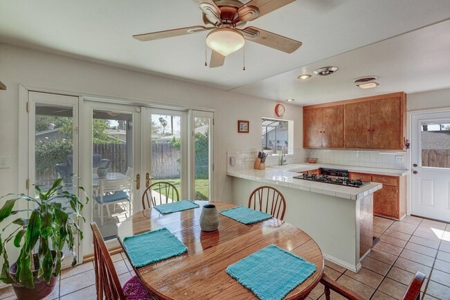 Building Photo - House for Rent- 4 bedrooms 2 baths, within...