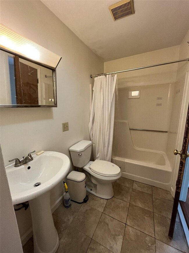 Building Photo - 24 Hudson Heights Dr