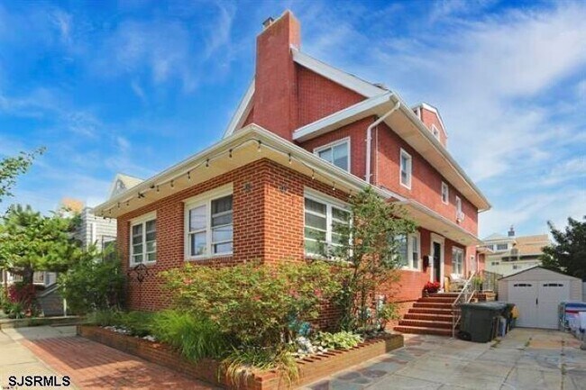 Primary Photo - 31 N Tallahassee Ave