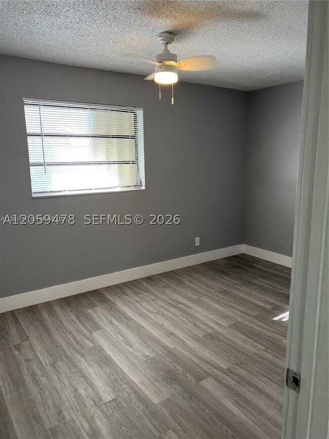 Building Photo - 645 W 68th St