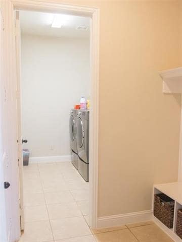 Building Photo - 4428 Saukenuk Ln