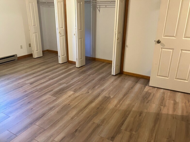 bedroom closets - 129 Fenway Dr