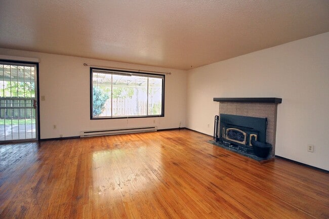 Building Photo - 3930 N Kiska St