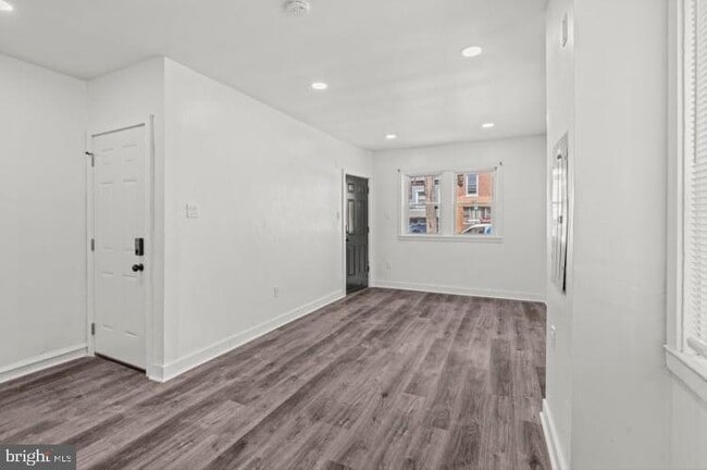 Building Photo - 2322 S 63rd St