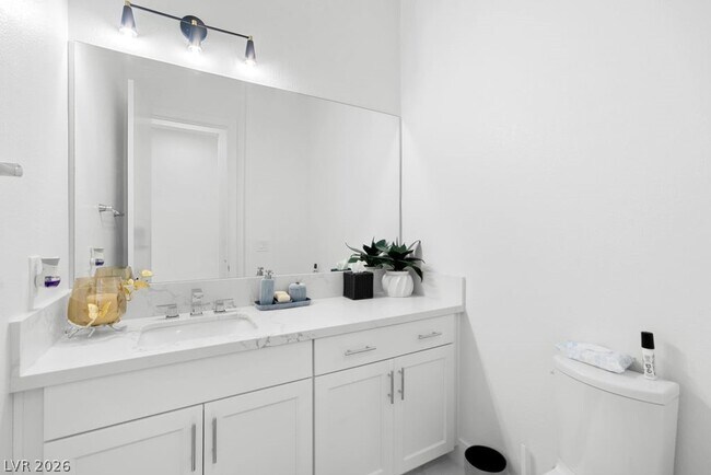 Building Photo - 4315 N Dapple Gray Rd