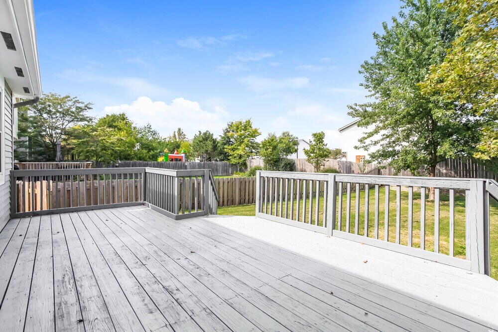 Building Photo - 5560 Deer Hill Dr